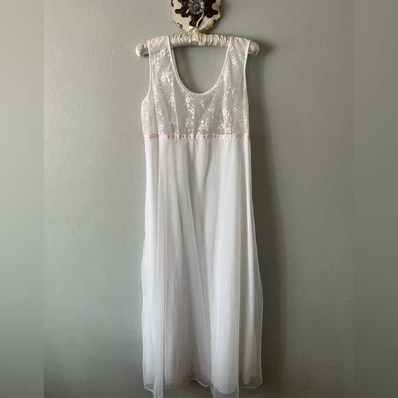 Vintage Radcliffe Peingnor Robe and Nightgown Set White Lace Medium 50’s EVC - Picture 6 of 14